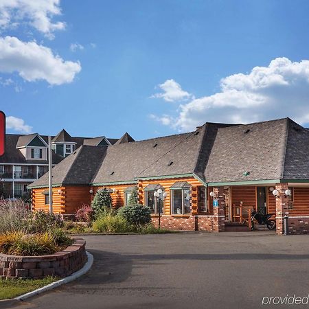 Econo Lodge Bayview Mackinaw City Esterno foto