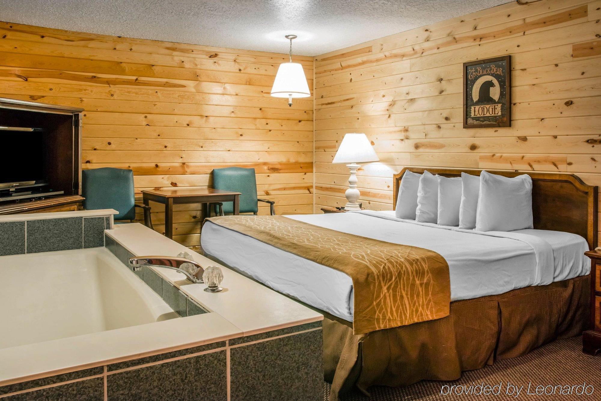 Econo Lodge Bayview Mackinaw City Esterno foto