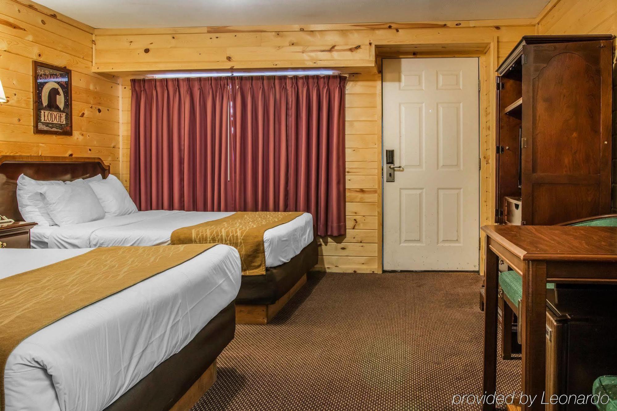 Econo Lodge Bayview Mackinaw City Esterno foto