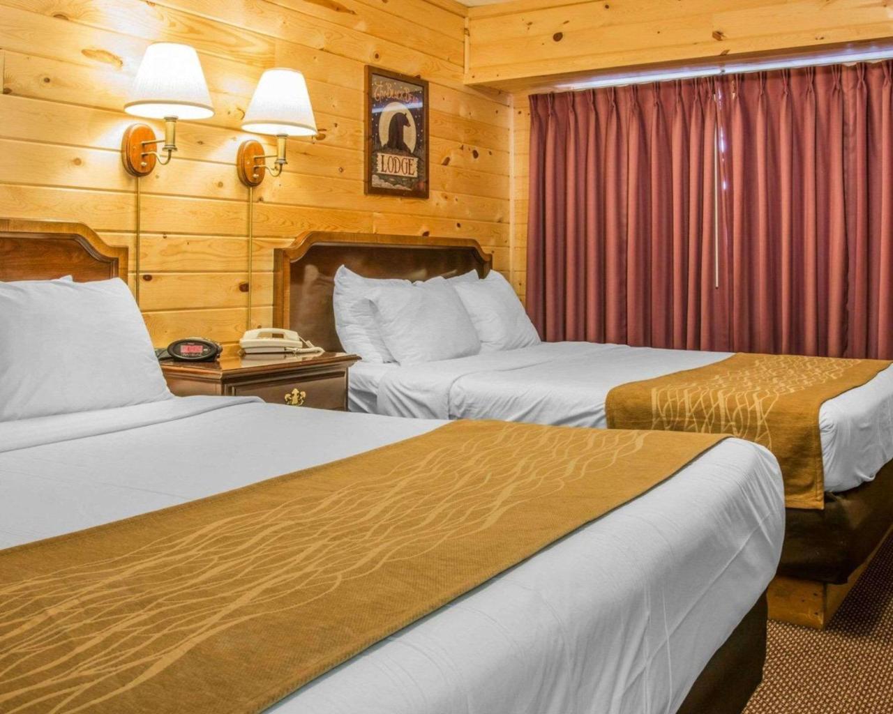 Econo Lodge Bayview Mackinaw City Esterno foto